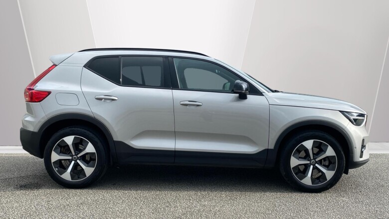 Volvo XC40 2.0 B4P Ultimate Dark 5dr Auto Petrol Estate